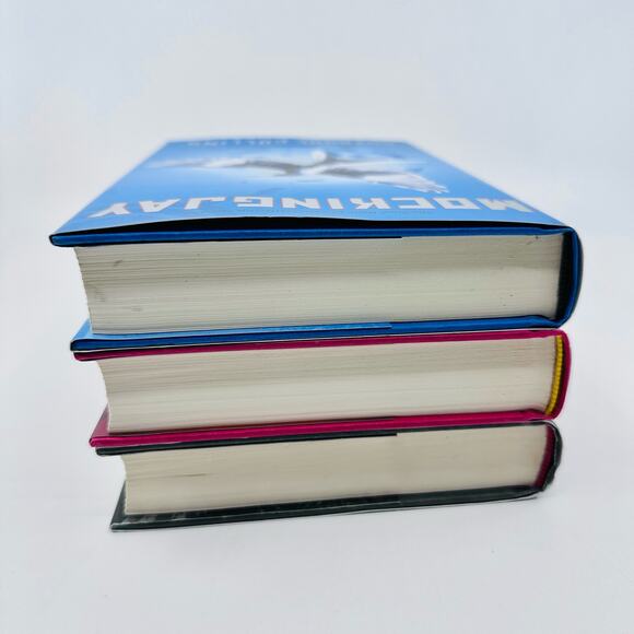 The Hunger Games Trilogy With Box by Suzanne Collins, Scholastic Press, Set of 3 - Picture 10 of 13